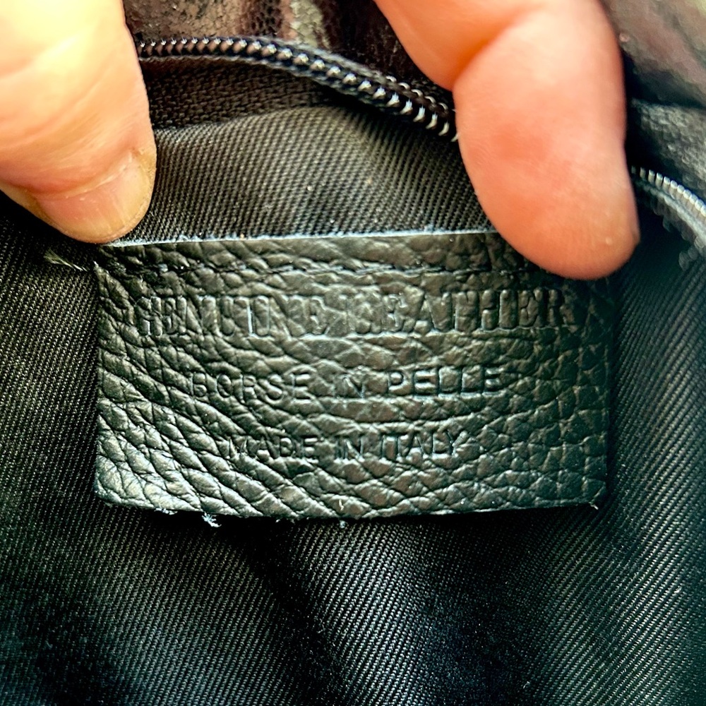 Pelle Black Metallic Chain Detail Leather Crossbody/Clutch - Picture 3 of 12